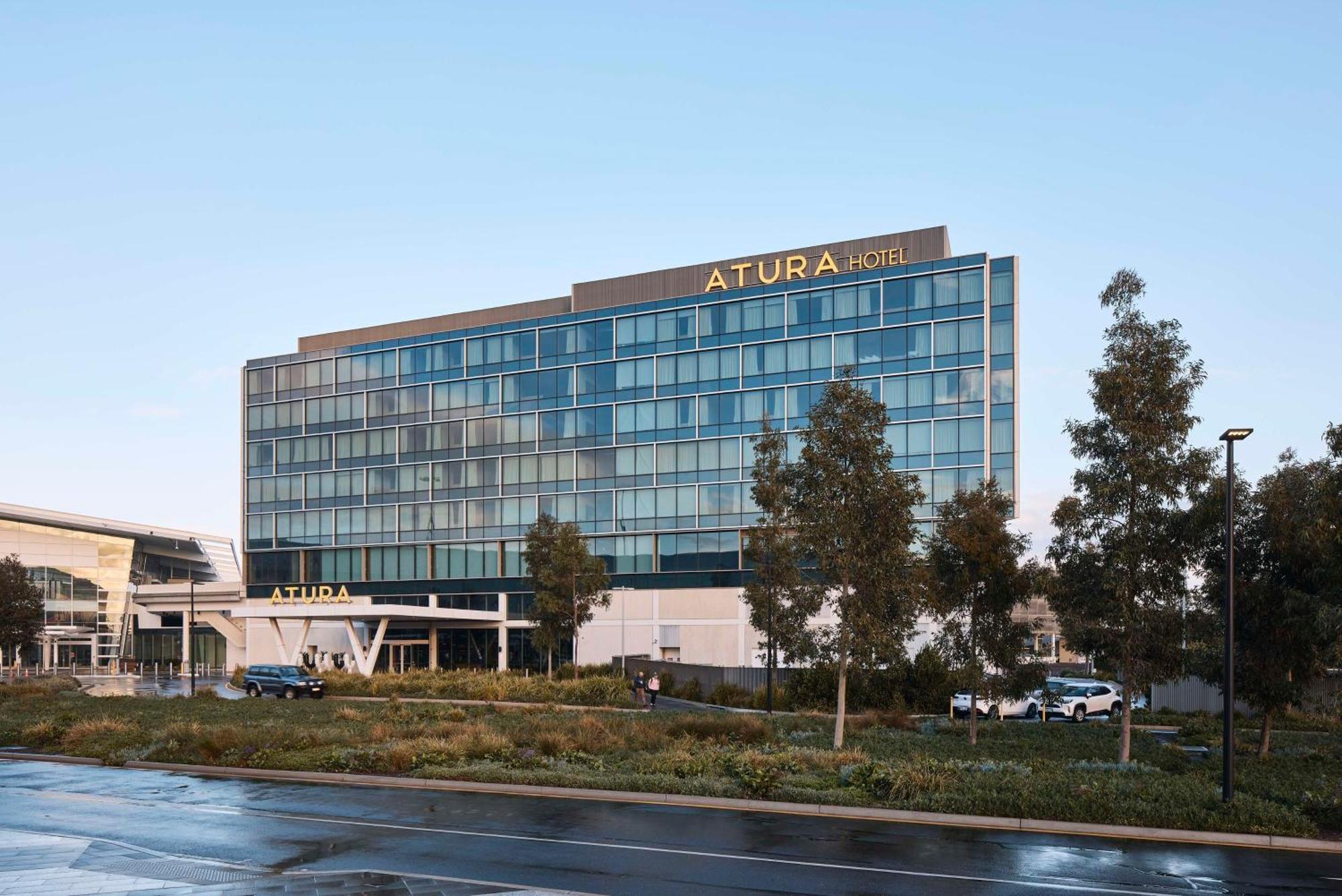 Atura Adelaide Airport Hotel Exterior photo